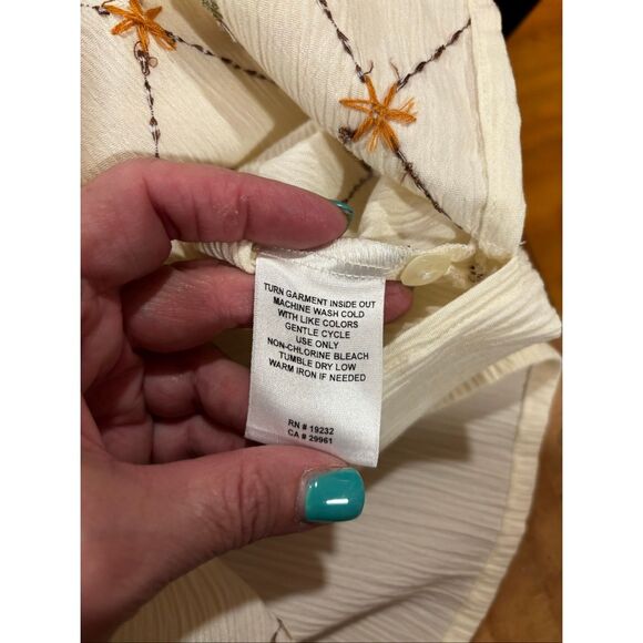 Alfred Dunner Embroidered Button-Up Top Whimsical Monkey Floral Details 10P NWT - Picture 14 of 14